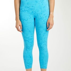 oiselle firecracker 3/4 tights